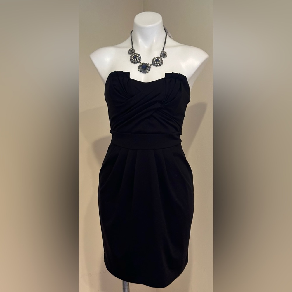H&M Black sweet Heart Cross Over Pleated Mini Dress Sz 6  Zipper In Back